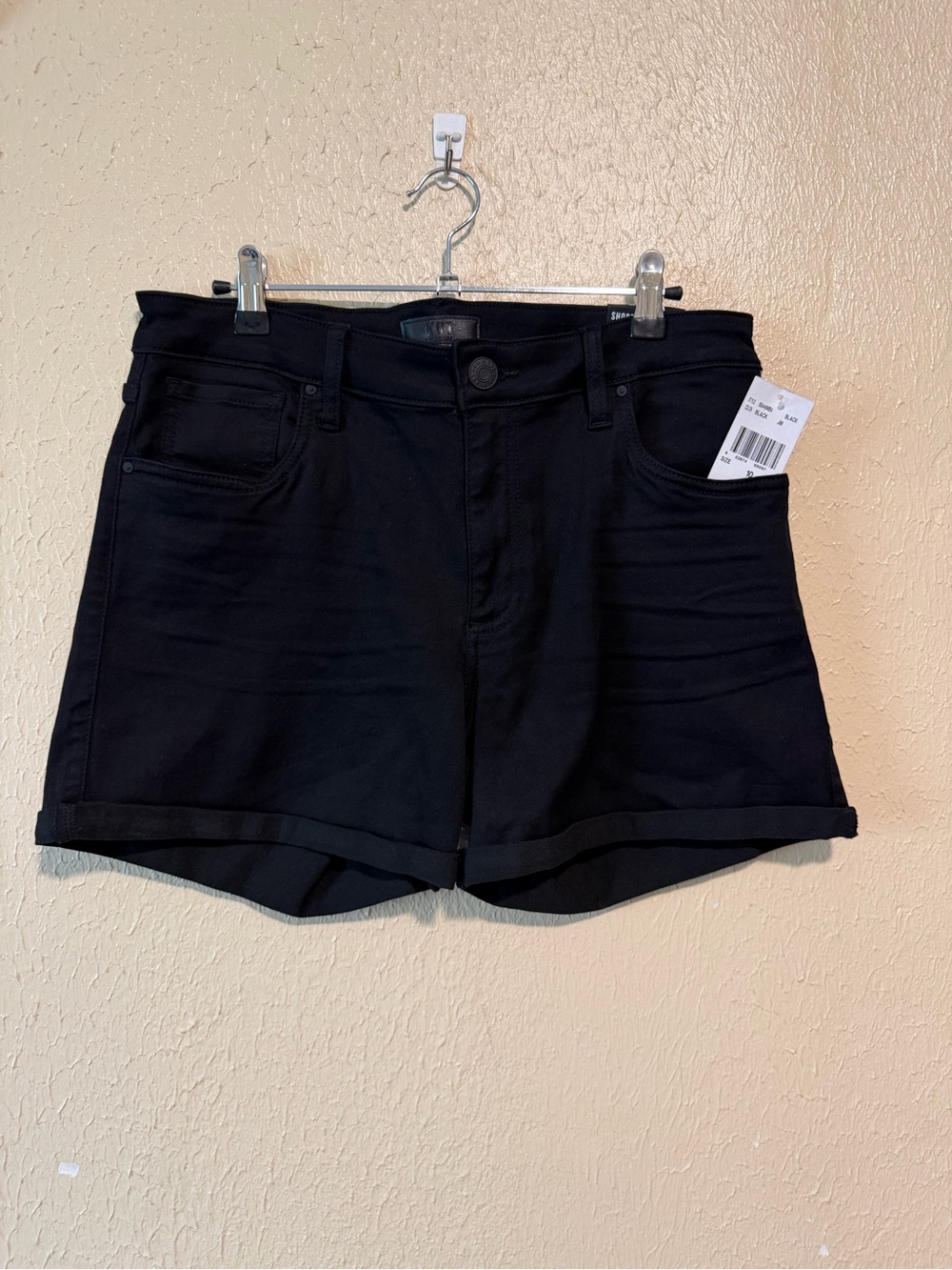 Kut From The Kloth Gidget Rollup Black Short Size 10 Super Stretchy - Picture 2 of 7